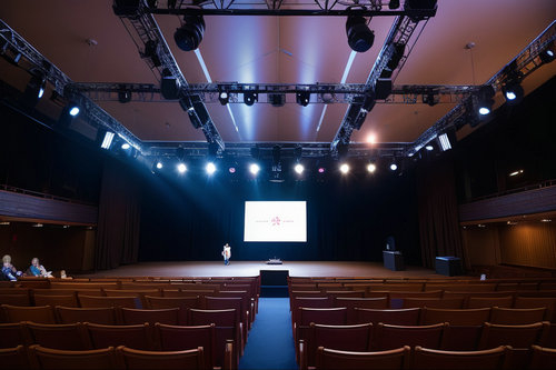 鄭州會(huì)議會(huì)展搭建桁架